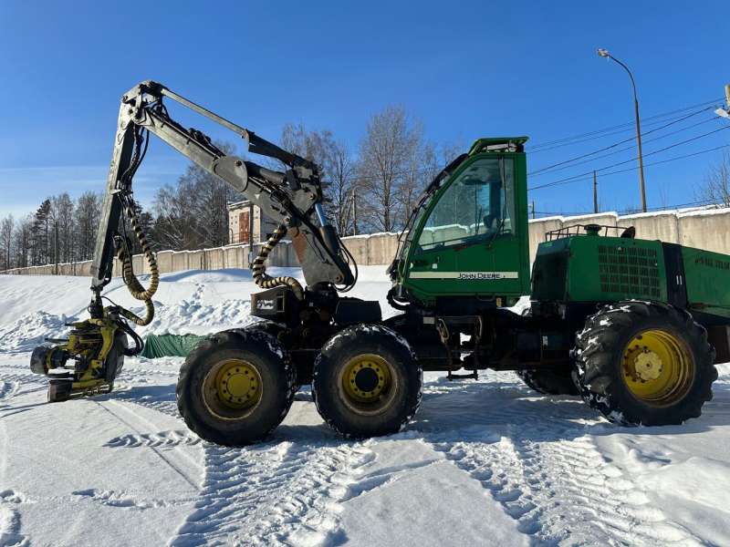 harvester_john_deere_1270D_2008