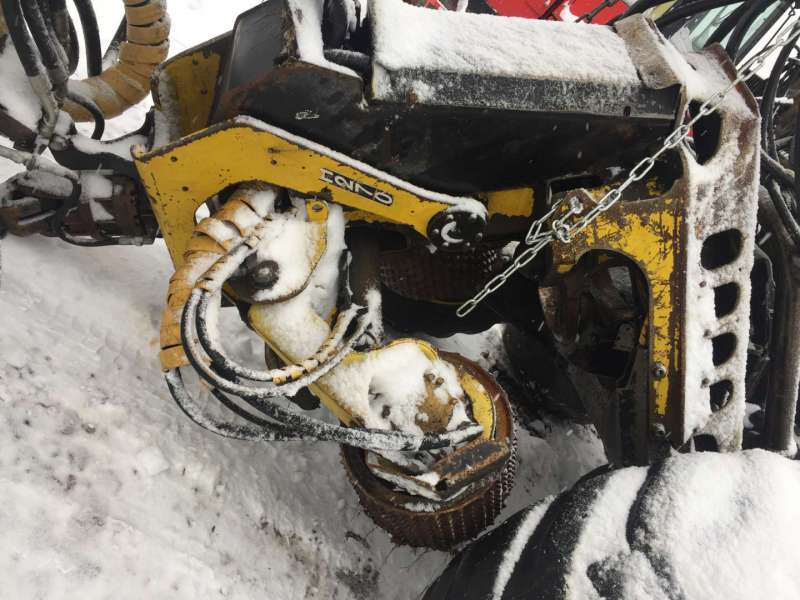 Timberjack-1270b-pic2
